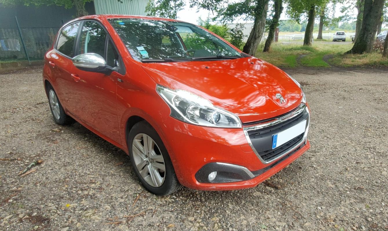 Peugeot 208 I 1.2 VTI 82 1199cm3 82cv