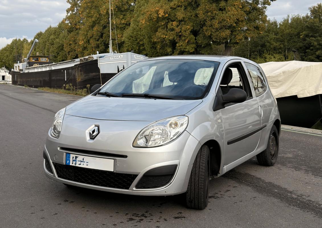RENAULT CLIO - II TWINGO AUTHENTIQUE CLIM 16 V 75 CH (2009)